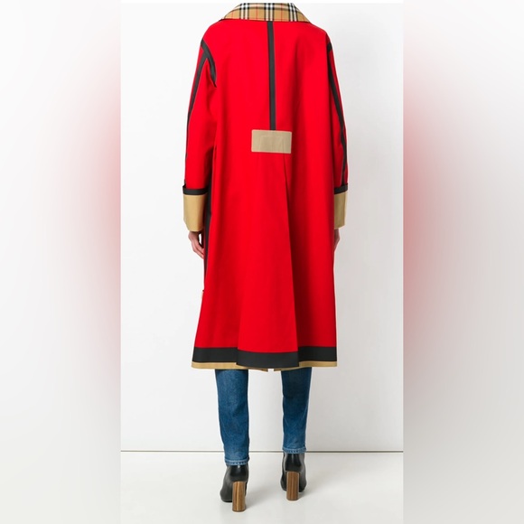 BURBERRY Bonded Cotton Oversized Seam-sealed Car Coat In Red/beige - Picture 4 of 16